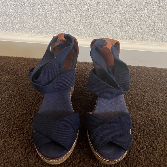 Tory Burch Women's Frieda Navy Blue Sandals Sz 6 B. - Picture 6 of 7